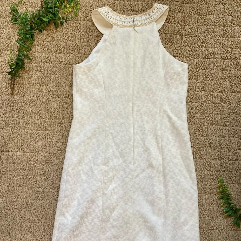 Jessica Simpson | White, Sleeveless Cocktail Dress - Picture 3 of 4